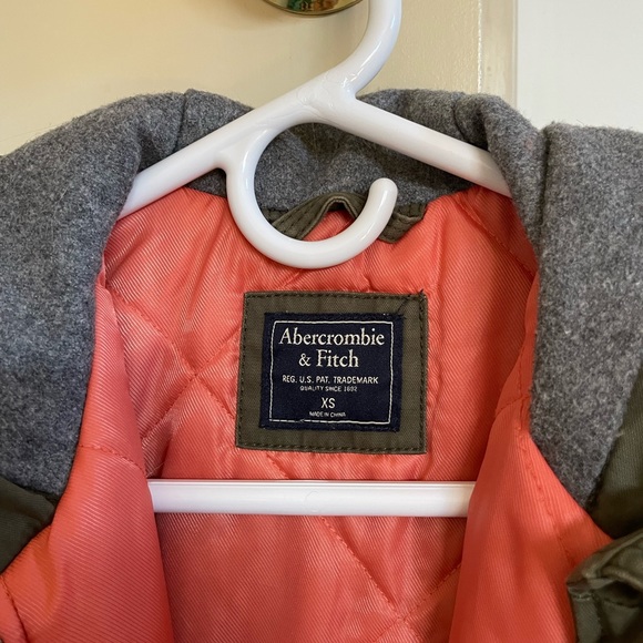 Abercrombie Coat - Picture 5 of 16